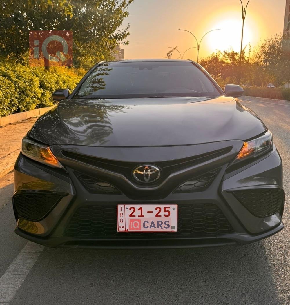 تۆیۆتا کامری